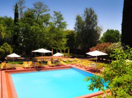 卡斯特洛阿尔维托酒店，位于阿尔维图的酒店