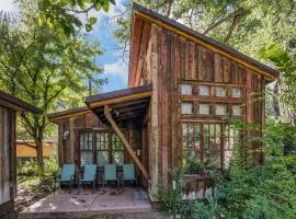 Creekside Guest Cottage - 61 E 200- 1 Bed