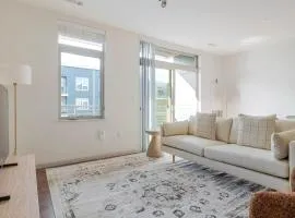 Blueground Bleachery pool nr Charles River BOS-1251