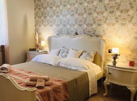 La casa di Eleonora，位于Roccabruna的酒店