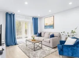 Charming 3-Bed House with Hot Tub close to Downtown