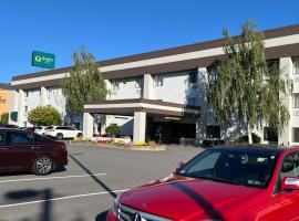 Quality Inn Wilkes-Barre near Arena，位于威克斯巴勒的宾馆