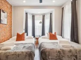 Jr 1Br w 2 Beds - Sleeps 4 - 10 min to DT