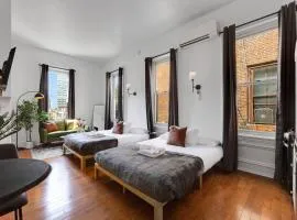 New Studio in Center City that Sleeps 4 with Fast Wifi