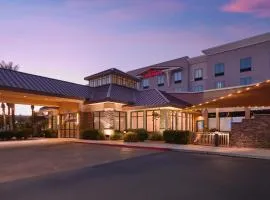 北凤凰城欢乐谷希尔顿花园酒店