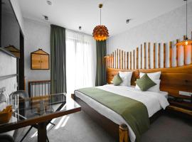 Escapes Boutique Hotel & Restaurant，位于迪利然的酒店