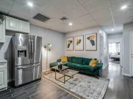 BRAND NEW Modern 2BR - Heart of Center City