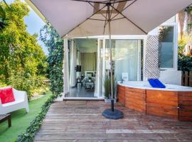 Glass House in Gran Canaria!，位于圣布里希达的酒店