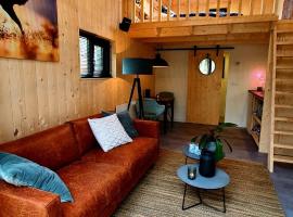 Bosrijk Tiny House op de Veluwe，位于贝克贝亨的小屋