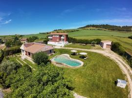 Finca SOTOMAR-casa rural Simancas，位于西曼卡斯的酒店