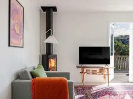 Family home near the ocean, with large patio & BBQ