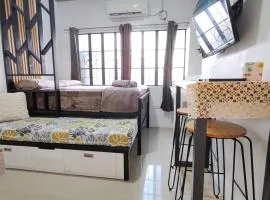 Apartment near Malls