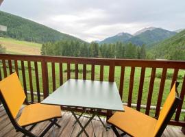 Granges d'Arvieux, Splendide T2, Rdc, Vue dégagée，位于阿尔维厄的酒店