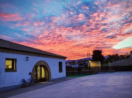 Albergue Municipal Las Escuelas，位于Bulbuente的酒店