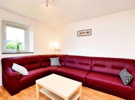 Schonberg Home by the Forest，位于Schoenberg的酒店