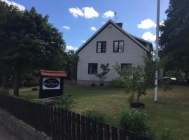 Degerfors Bed & Breakfast，位于Degerfors的高尔夫酒店