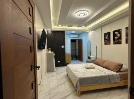 Casa Leveria Unit 7 with Balcony, Inquire Parking Availability