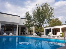 Villa Mukhrani，位于Mukhrani的酒店