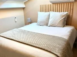 Quiet cozy apartment, air conditioning, swimming pool