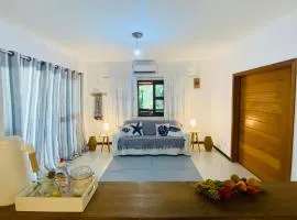 Flat Yemanjá beira-mar, 4 pessoas, quarto e sala, piscina