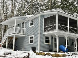 ANY SEASON ESCAPE LIMIT 10 villa，位于Bridgton的酒店
