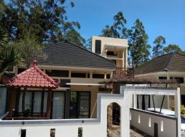 Villa Bungas Kusuma Pinus M92，位于巴图的度假屋