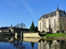 沙隆城堡度假屋，位于法尔肯堡的酒店