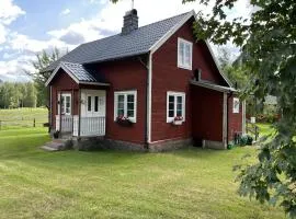 Charming red cottage near Vimmerby and Astrid Lindgrens World