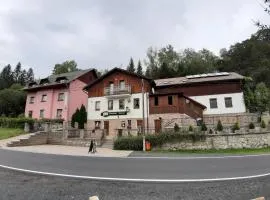 Penzion & Restaurace Kozabar