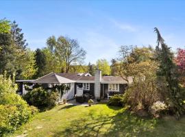 Lovely Cozy Family Vacation House，位于韩德斯泰德的酒店