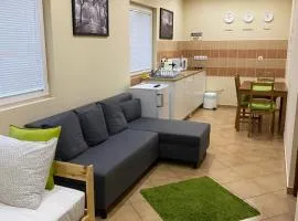 Budapest Airport Accomodation in V3