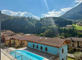 Ava Home - Deluxe apartment with mountain view，位于Angolo Terme的酒店