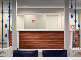 Sonesta ES Suites St. Louis - Chesterfield，位于切斯特菲尔德的自助式住宿