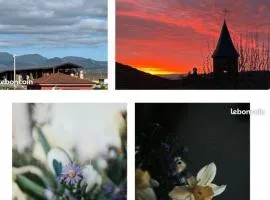 Chambre avec salle de bain privative