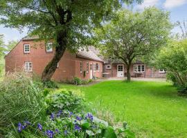 Historical Bullfinch Cottage - Amazing Day Trips!，位于Tim的酒店