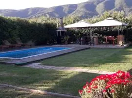 Acogedora cabaña para disfrutar y descansar