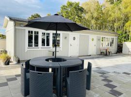4 star holiday home in SÖLVESBORG，位于Hällevik的酒店