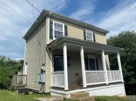 Walk to Hospital, Heart of Cville, Fenced backyard