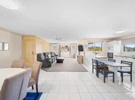 Coastal Comforts with Pumicestone Passage Views