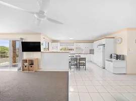 Explore Bribie Island from Spacious Adjacent Units