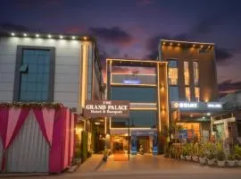 Via The Grand Palace