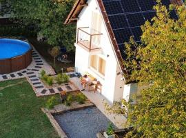 Tri Tresnje & Three Cherries，位于Grabovnica的酒店