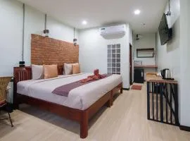 Pongphen Guesthouse - SHA Plus Certified