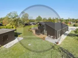 Stunning Home In Fårvang With Sauna