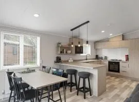 Modern Lodge nr Ilfracombe & Beaches