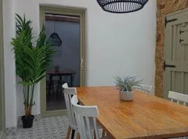 Casa griega segunda linea del mar