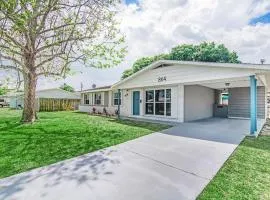 Cozy Retreat 13 min to Beach