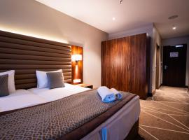 Puzzle Hotel Airport Frankfurt，位于吕塞尔斯海姆的酒店