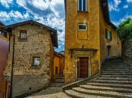 Casa indipendente con vista lago nel cuore di Morcote