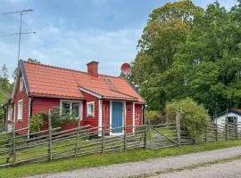 Gorgeous Home In Torsås With Wifi